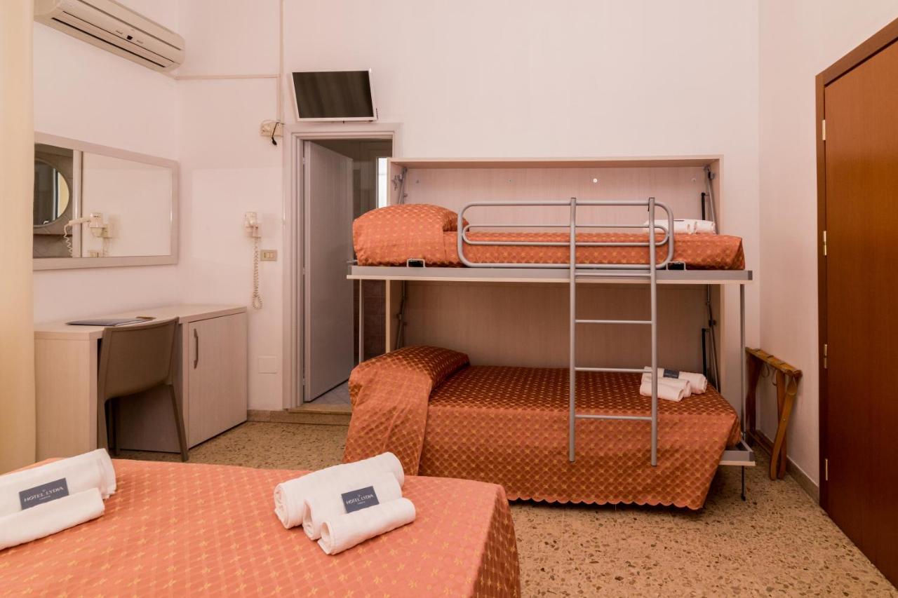 Hotel Lydia Cervia Exterior photo