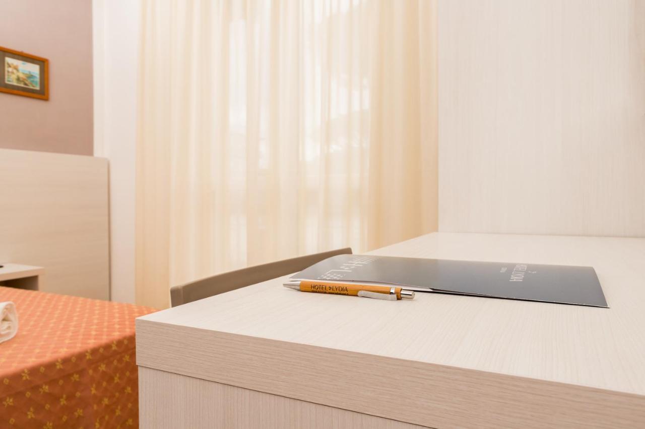 Hotel Lydia Cervia Exterior photo