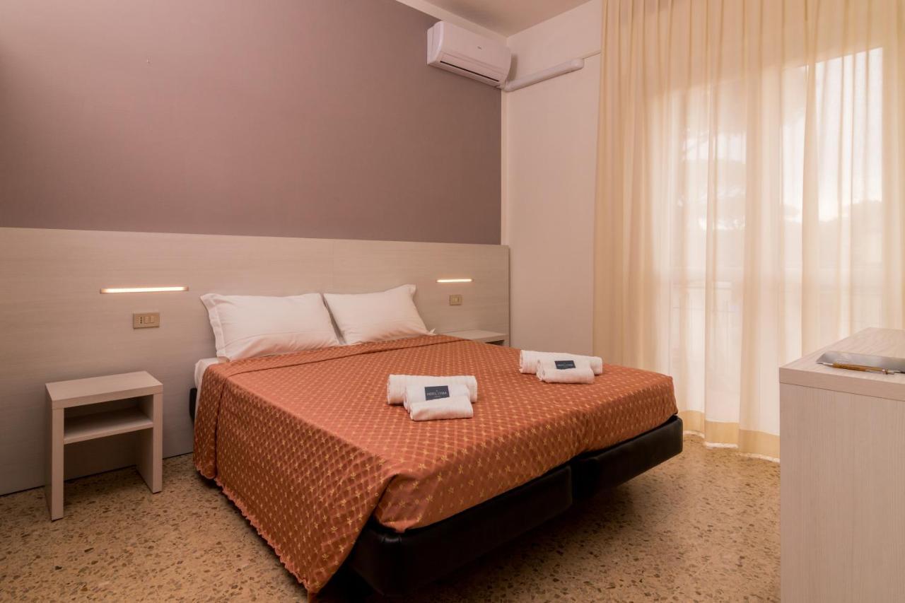 Hotel Lydia Cervia Exterior photo